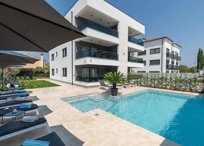 Alex Luxury Apartments 1