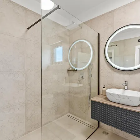 Alex Luxury Apartments 1 Rovigno Esterno foto