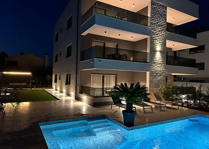 Alex Luxury Apartments 1